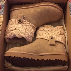 Ugg Saela cuff knit boots